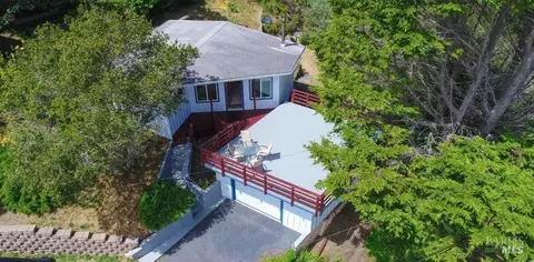 10810 Rock Point Dr, Jenner, CA 95450 photo 3