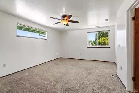 Bedroom - 1344 Laurel Ave, Ukiah, CA 95482 photo 3 of 4