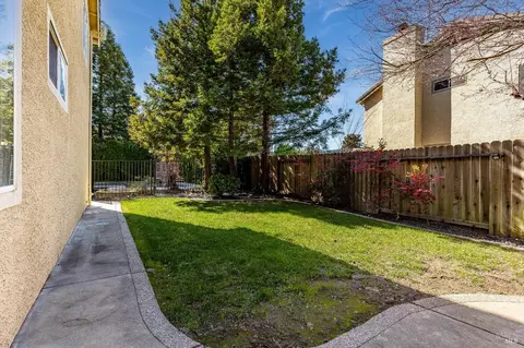 Exterior - 925 Dunerose Ct, Vacaville, CA 95687 photo 16 of 20