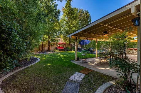 Exterior - 925 Dunerose Ct, Vacaville, CA 95687 photo 7 of 20