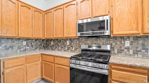 1850 Regency Pkwy, Dixon, CA 95620 photo 16