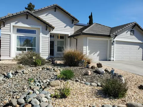 1850 Regency Pkwy, Dixon, CA 95620