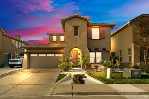 2442 Sheldon Dr, Fairfield, CA 94533