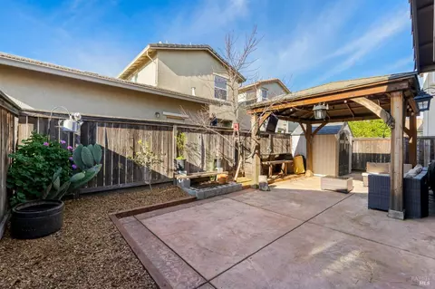 2442 Sheldon Dr, Fairfield, CA 94533 photo 32