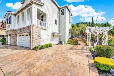 Exterior - 754 Duet Dr, Fairfield, CA 94534 photo 4 of 21