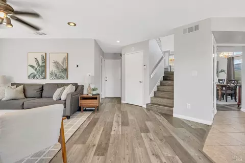 108 Crownpointe Dr, Vallejo, CA 94591 photo 14