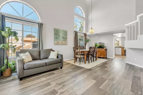 108 Crownpointe Dr, Vallejo, CA 94591 photo 6