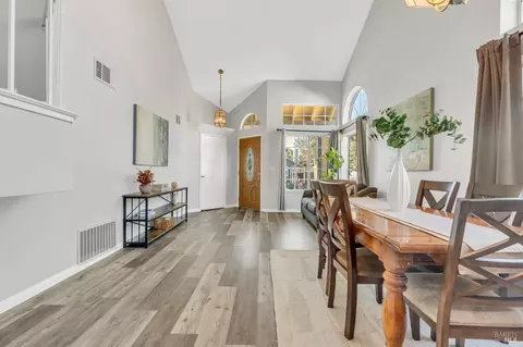 108 Crownpointe Dr, Vallejo, CA 94591 photo 7