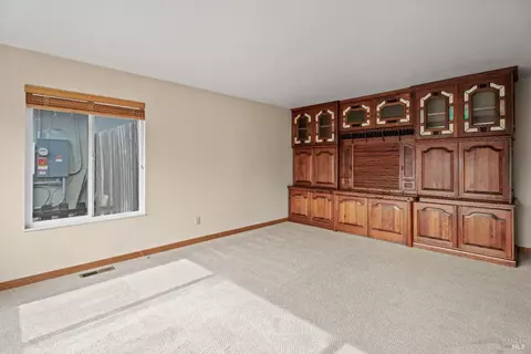 34 Fairview Ct, Ukiah, CA 95482 photo 4