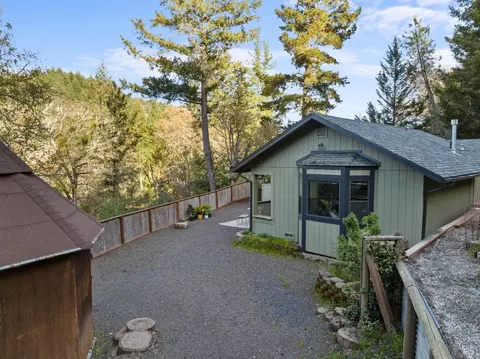 Exterior - 16300 Black Bart Dr, Willits, CA 95490 photo 10 of 16