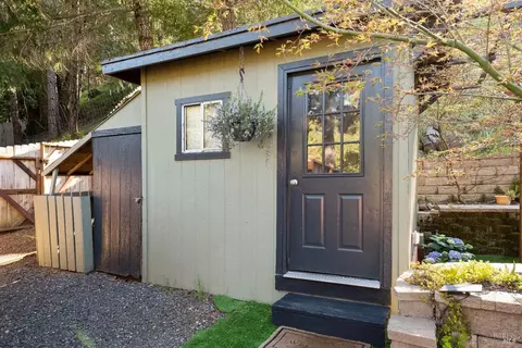 Exterior - 16300 Black Bart Dr, Willits, CA 95490 photo 6 of 16