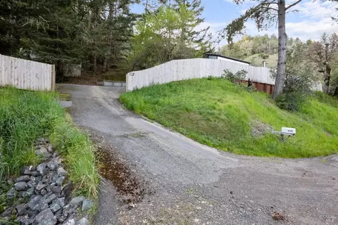 Exterior - 16300 Black Bart Dr, Willits, CA 95490 photo 12 of 16