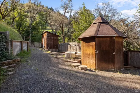 Exterior - 16300 Black Bart Dr, Willits, CA 95490 photo 11 of 16
