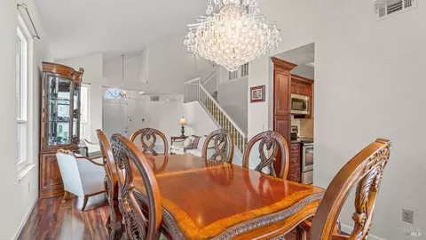 300 Knights Cir, Vallejo, CA 94591 photo 8