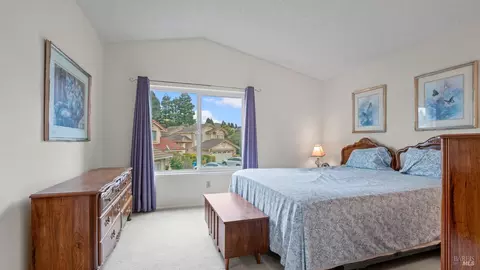 300 Knights Cir, Vallejo, CA 94591 photo 19
