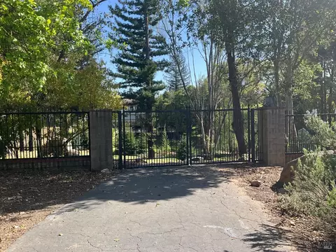 5258 Beaumont Way, Santa Rosa, CA 95409