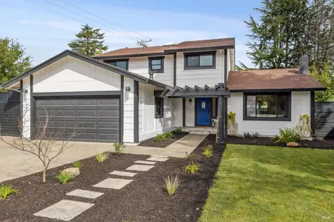 21 Leslie Ct, Novato, CA 94947