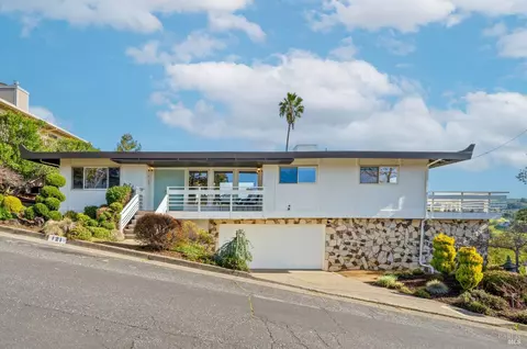 121 Wimbledon Way, San Rafael, CA 94901