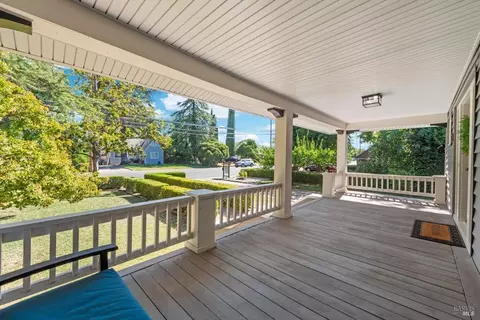Exterior - 540 W A St, Dixon, CA 95620 photo 9 of 30