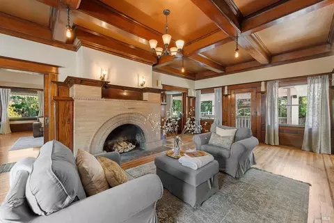 Living - 540 W A St, Dixon, CA 95620 photo 9 of 12