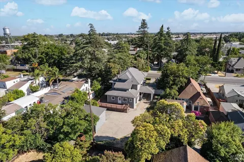 View/Area - 540 W A St, Dixon, CA 95620 photo 2 of 4