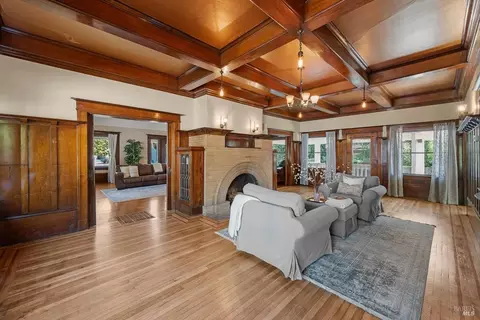 Living - 540 W A St, Dixon, CA 95620 photo 8 of 12
