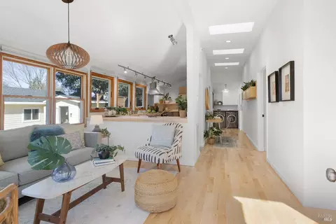 228 1st St, Napa, CA 94559 photo 2
