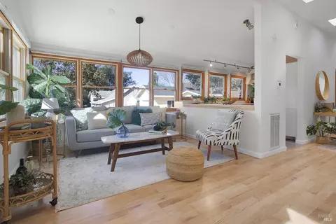 228 1st St, Napa, CA 94559 photo 3