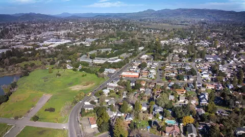228 1st St, Napa, CA 94559 photo 43