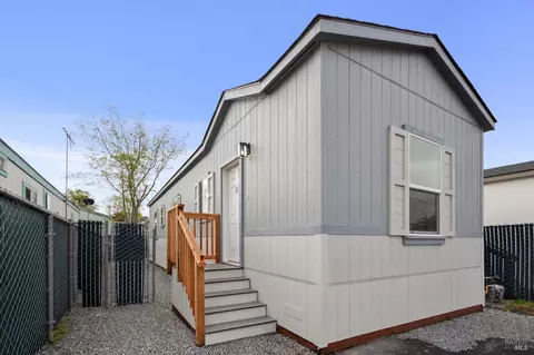 2130 Redwood Hwy #F14, Greenbrae, CA 94904