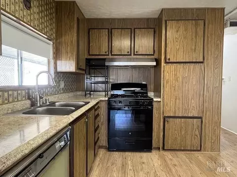 460 E 460 E Gobbi St #59, Ukiah, CA 95482 photo 2