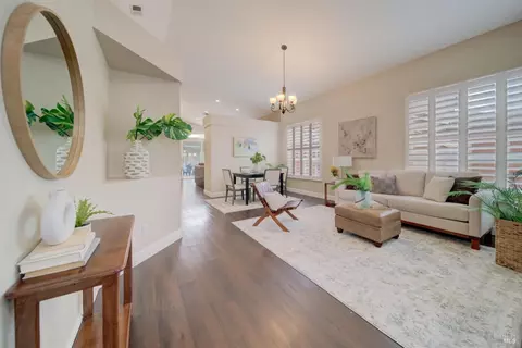 4752 Canyon Hills Dr, Fairfield, CA 94534