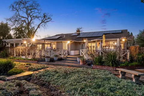 126 Merner Dr, Windsor, CA 95492