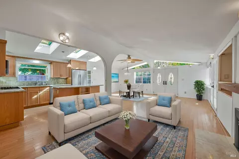 24 Orchard Way, Novato, CA 94947