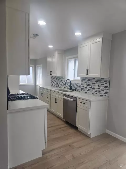 720 Utah St, Fairfield, CA 94533 photo 9