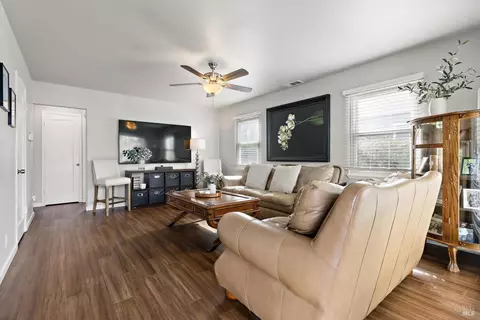 782 Beechwood Ave, Vallejo, CA 94591 photo 4