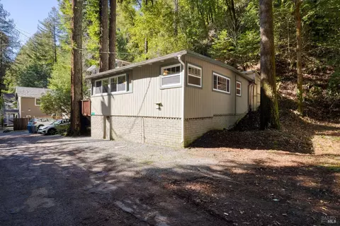 17013 Mount Jackson Trl, Guerneville, CA 95446