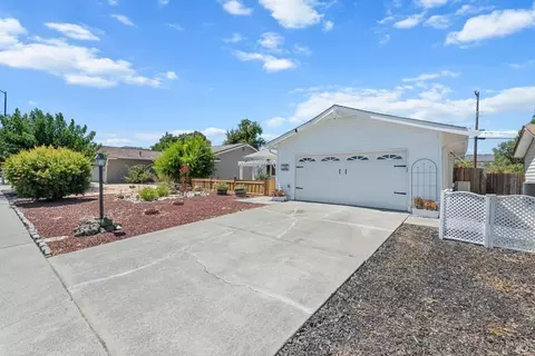 116 Yosemite Cir, Vacaville, CA 95687