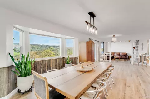 10 Blackwood Ct, Napa, CA 94558