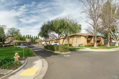 604 Arcadia Dr, Vacaville, CA 95687 photo 29