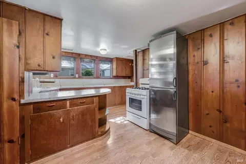 Kitchen - 8580 Graton Rd, Sebastopol, CA 95472 photo 4 of 5