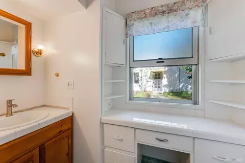 Bath - 8580 Graton Rd, Sebastopol, CA 95472 photo 2 of 3