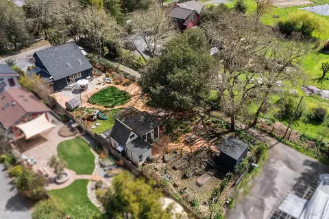 525 Railroad St, Graton, CA 95444