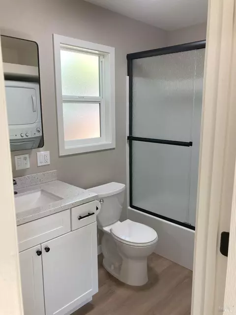 Bath - 680 N State St, Ukiah, CA 95482 photo 1 of 4