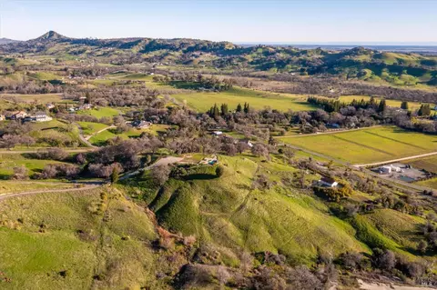 7031 Robindale Ln, Vacaville, CA 95688 photo 9