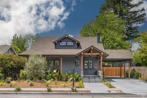 623 2nd St E, Sonoma, CA 95476
