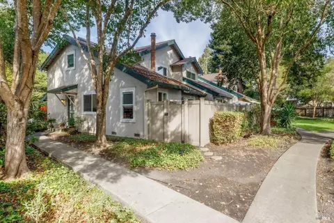 6462 Meadow Pines Ave, Rohnert Park, CA 94928