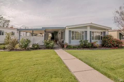 375 Circulo La Cruz, Rohnert Park, CA 94928
