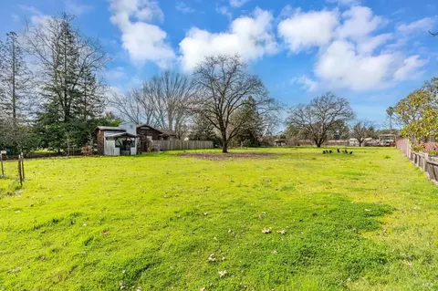 1415 Forestview Dr, Santa Rosa, CA 95401 photo 9