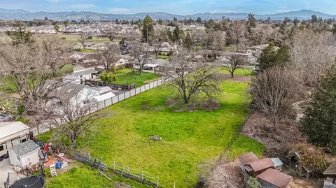 1415 Forestview Dr, Santa Rosa, CA 95401 photo 17